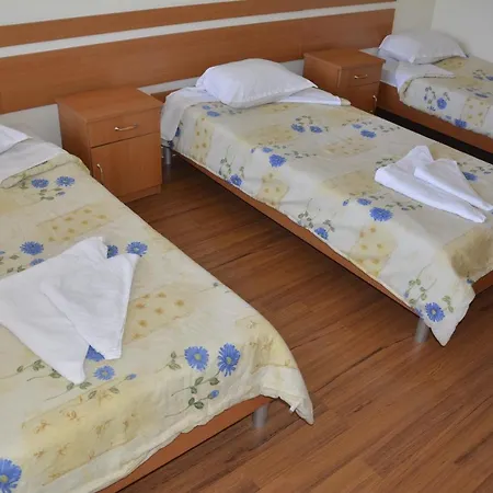 酒店 Wesso 卡瓦尔纳